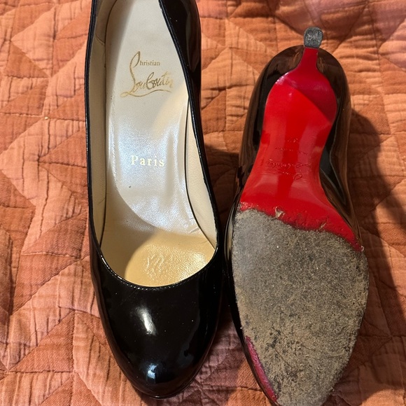 Authentic size 37 4in heel - Picture 5 of 8